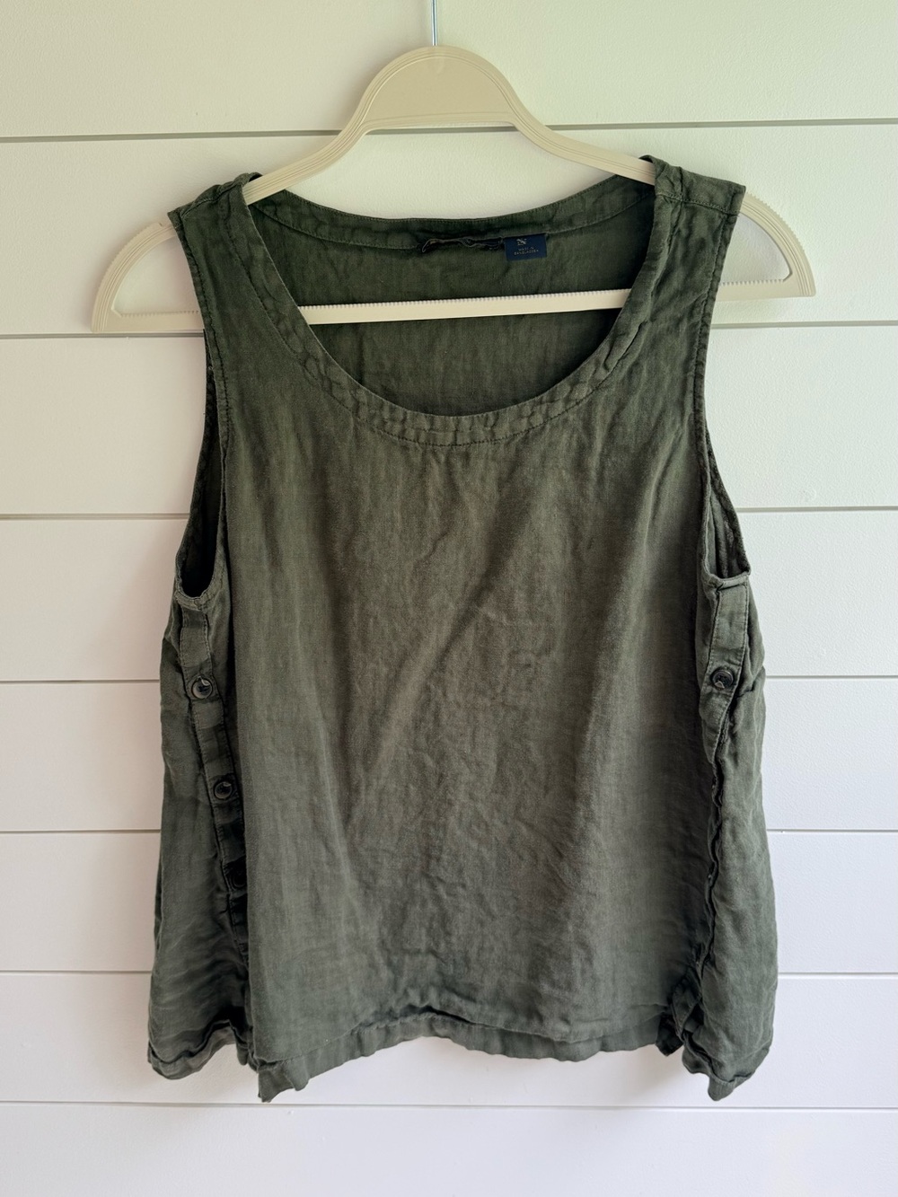 Rachel Roy olive linen top large